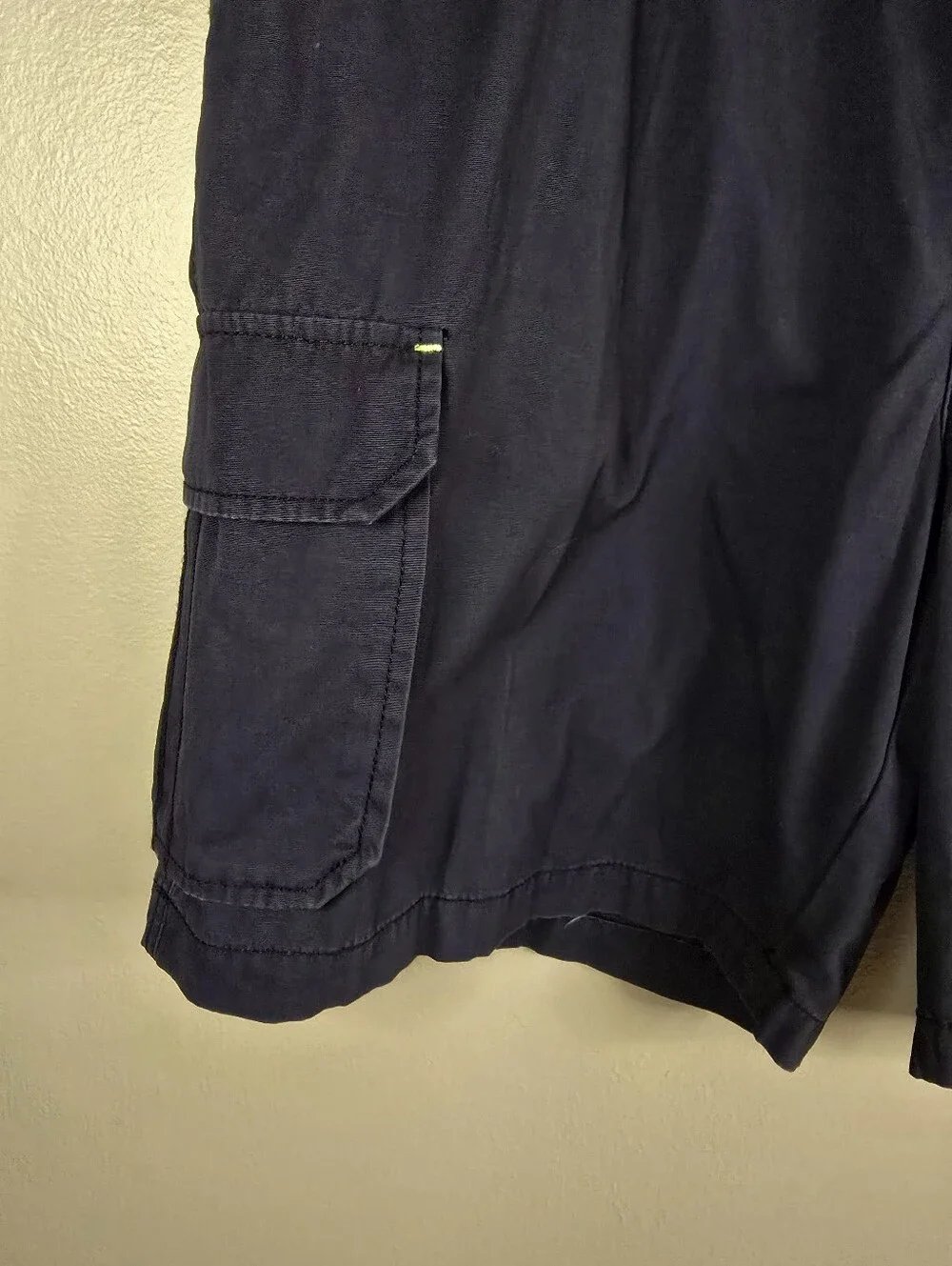Tommy Bahama Survivor Cargo Shorts Mens 2XT 8” Black Cotton Summer Elastic Waist